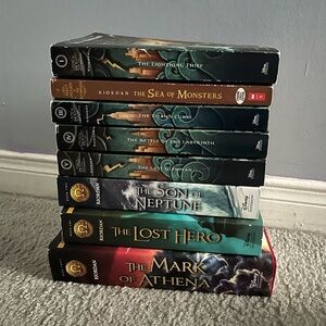Percy Jackson and Heroes of Olympus by Rick Riordon bundle